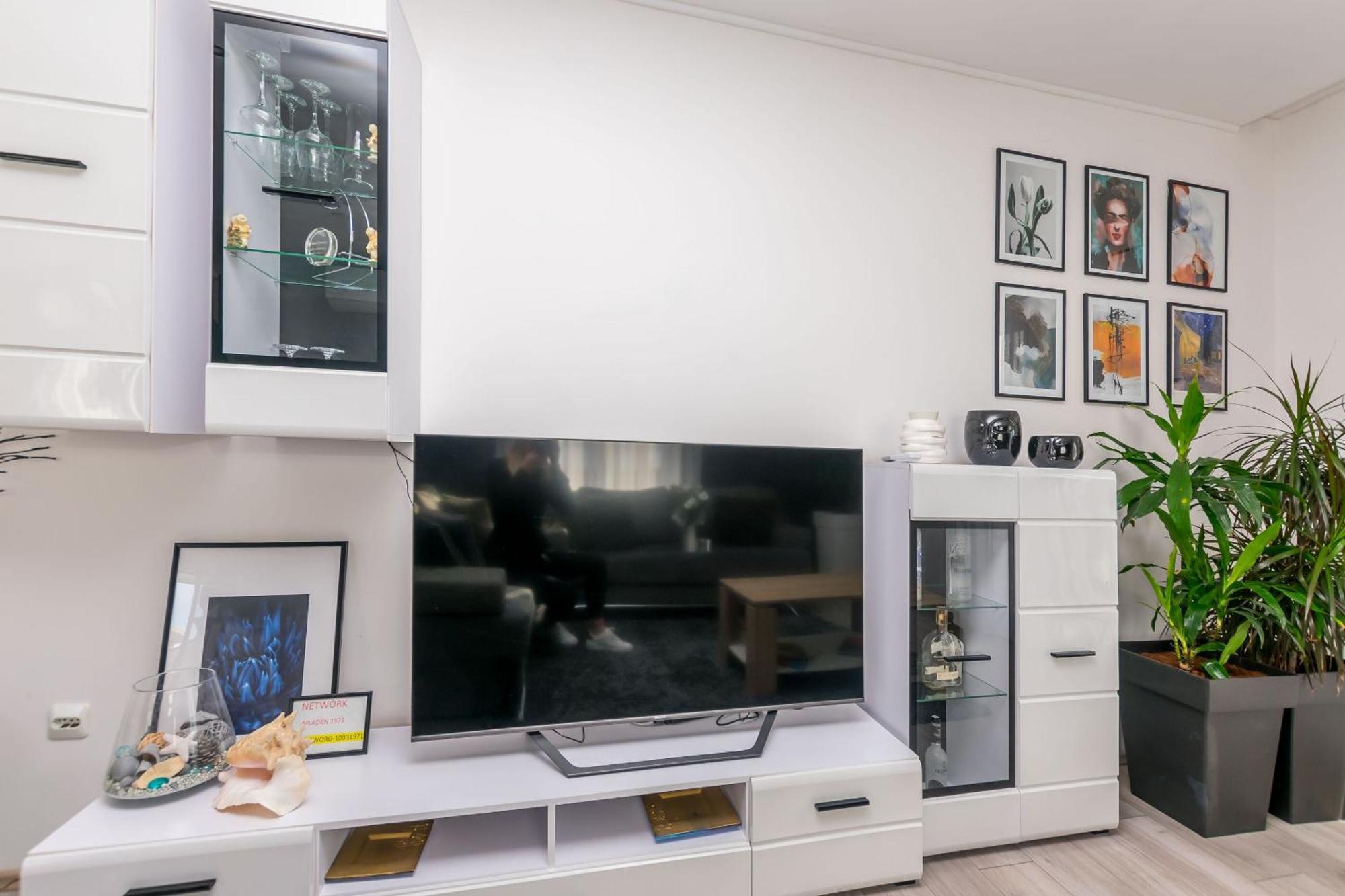 Duće Apartments Mladen מראה חיצוני תמונה