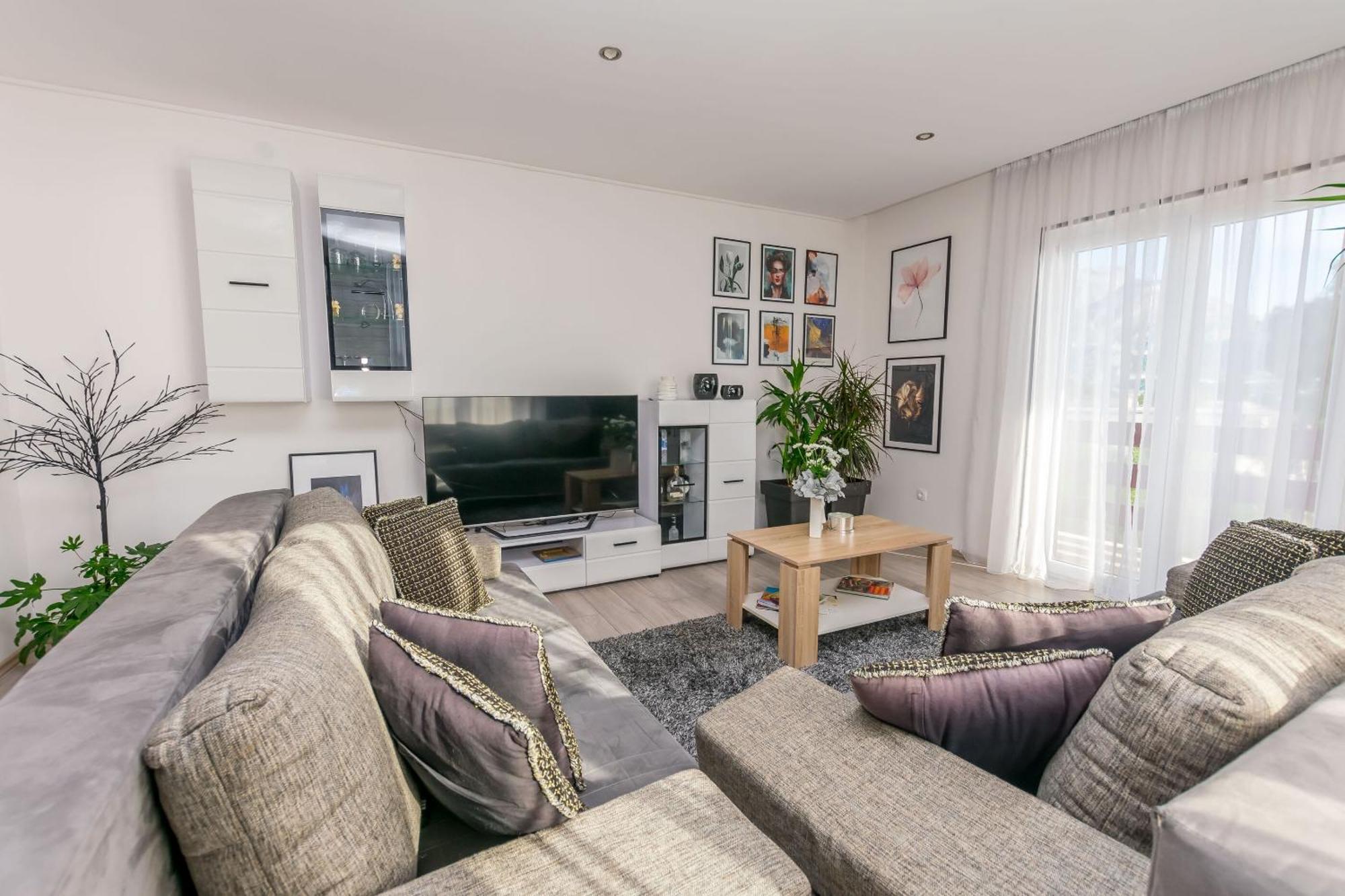 Duće Apartments Mladen מראה חיצוני תמונה
