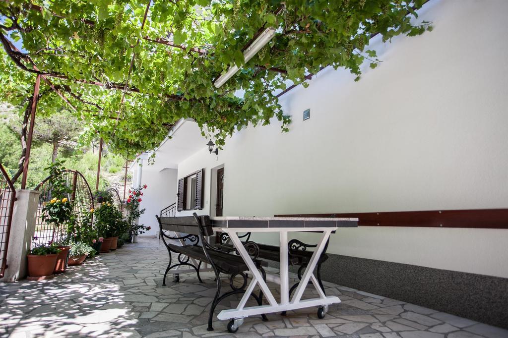 Duće Apartments Mladen מראה חיצוני תמונה