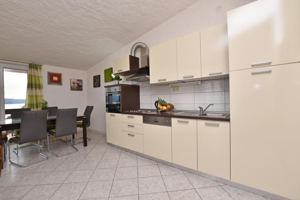 Duće Apartments Mladen מראה חיצוני תמונה