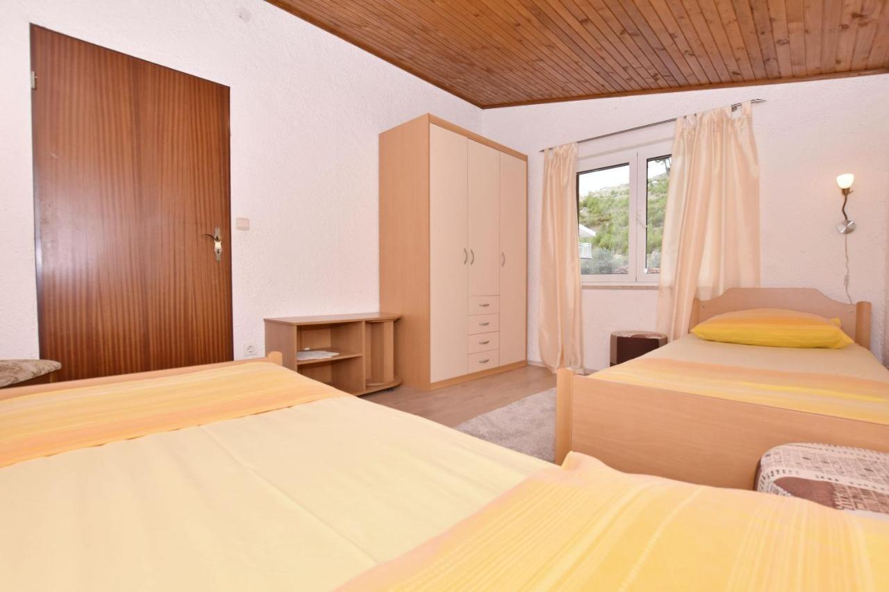 Duće Apartments Mladen מראה חיצוני תמונה